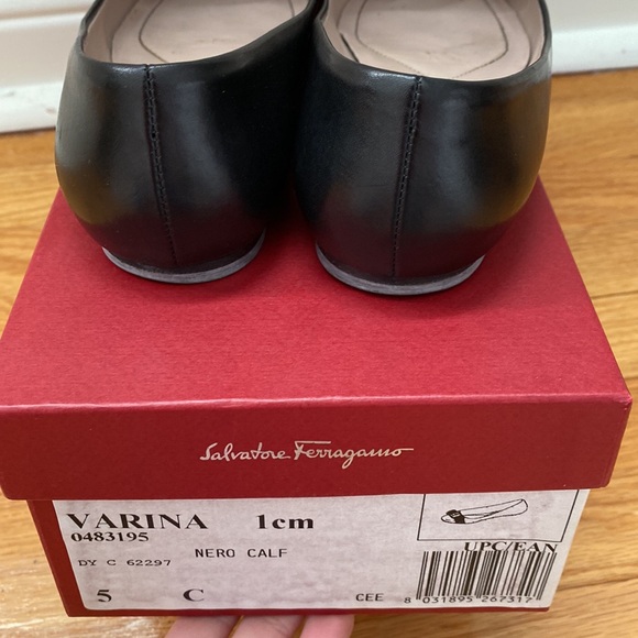 Salvatore Ferragamo Varina 1 cm (Size 5) - Picture 2 of 5